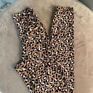 Aiere crossover leggings